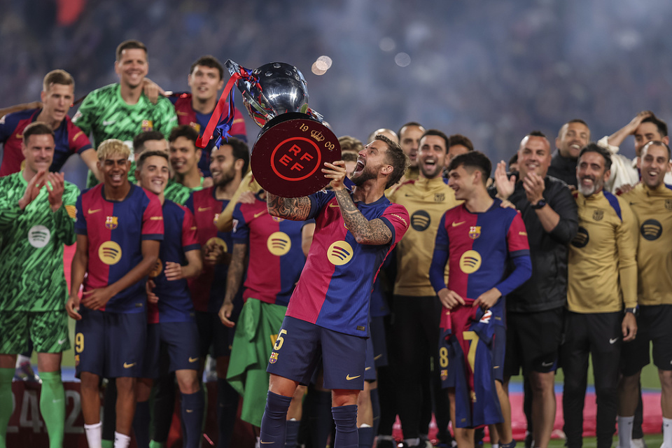 特狮拒绝在, 巴萨获得西, 萨也有自己 特狮拒绝在, 巴萨获得西, 萨也有自己