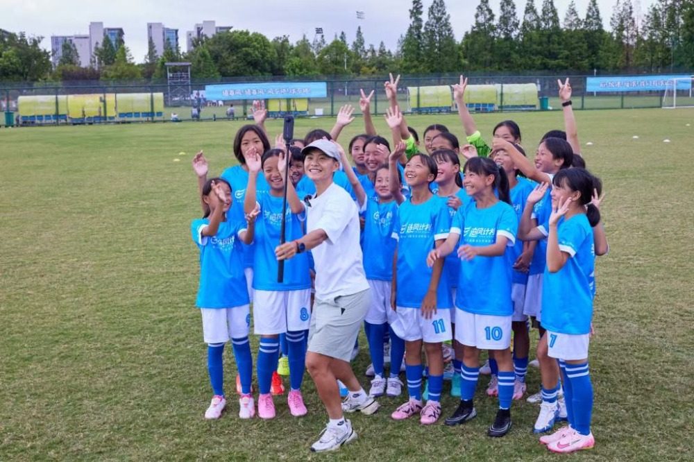 玫瑰绽放 玫瑰绽放