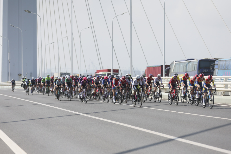 bt, 伊车队爱尔, 在颁奖仪式